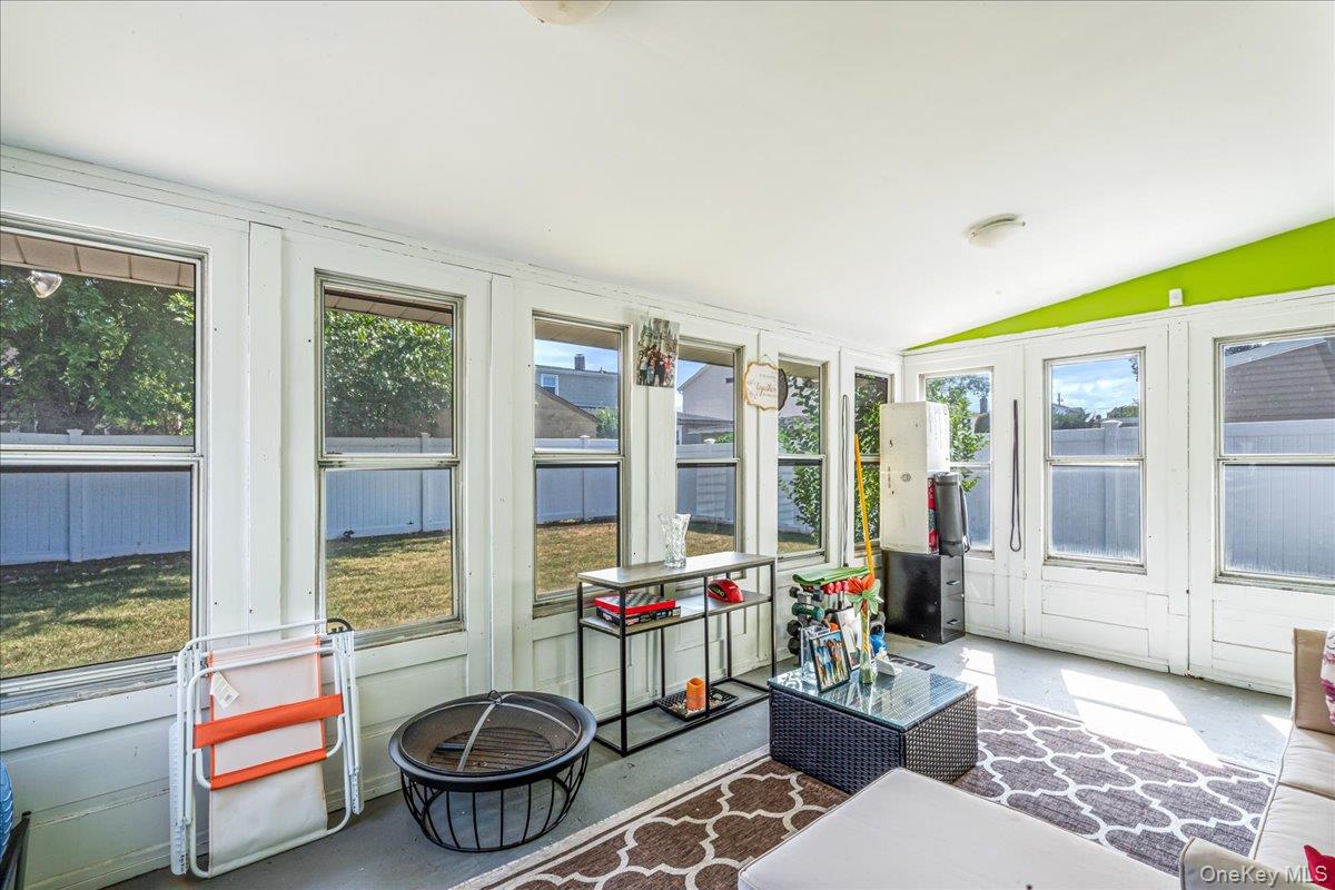 #11 photo, 361 Evans Avenue, ナッソー郡 Oceanside , NY 11572