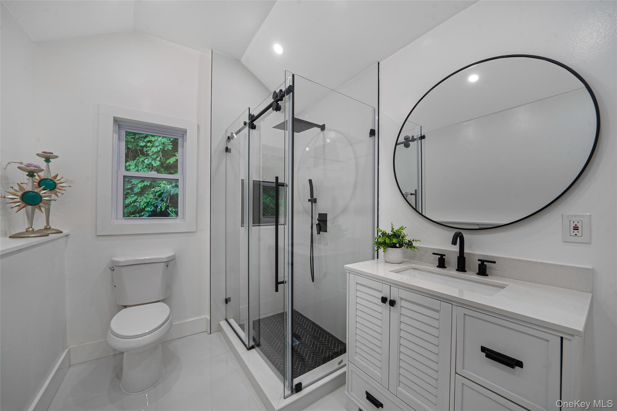 #14 photo, 390 E Main Street, サフォーク郡 Centerport , NY 11721