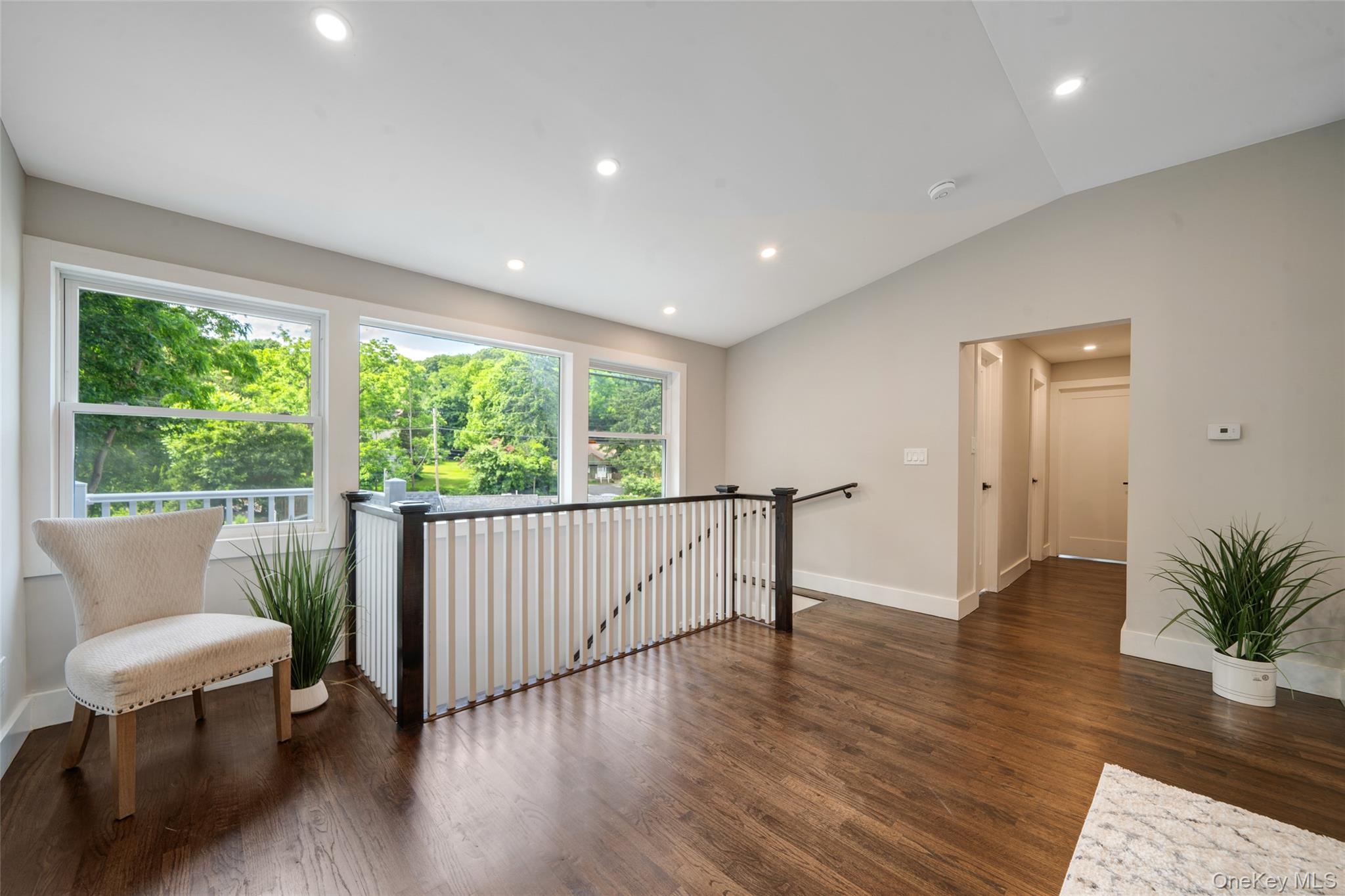 #18 photo, 390 E Main Street, サフォーク郡 Centerport , NY 11721