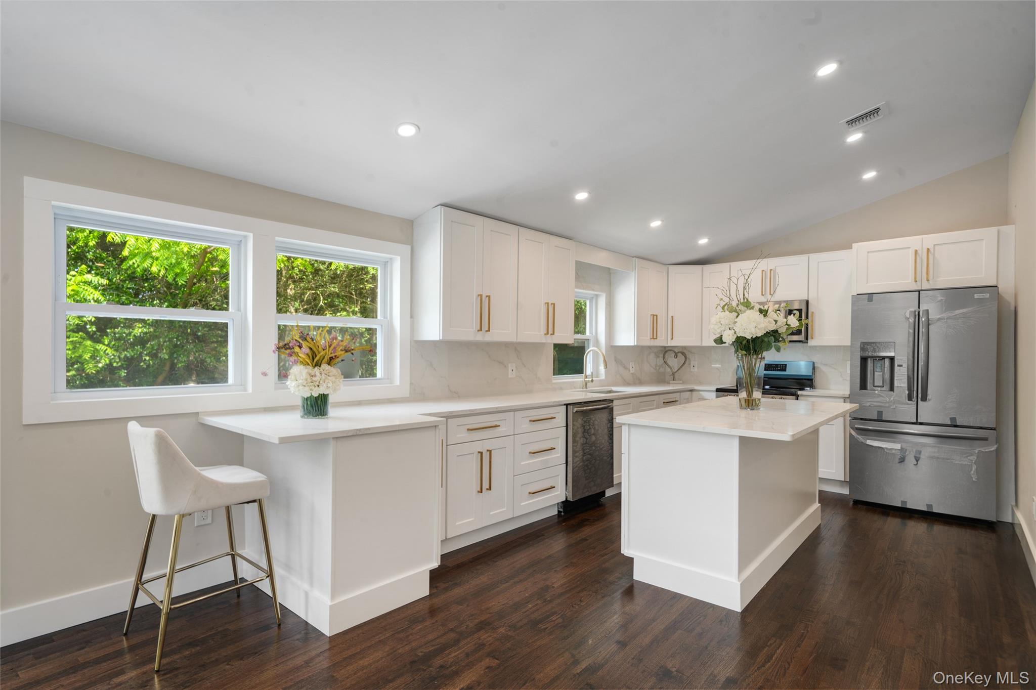 #7 photo, 390 E Main Street, サフォーク郡 Centerport , NY 11721