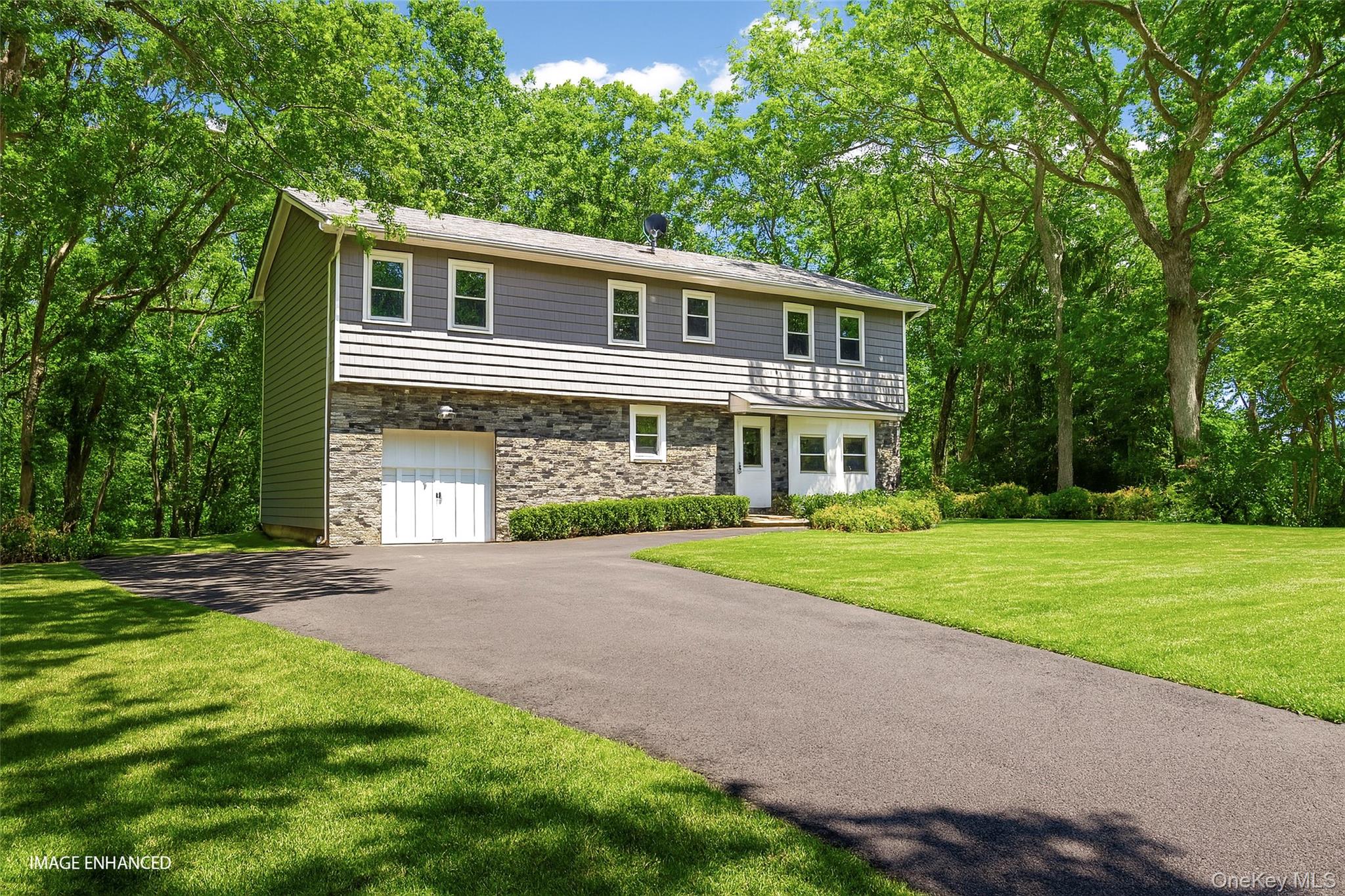 #1 photo, 57 Hampton Court, サフォーク郡 Bridgehampton , NY 11932