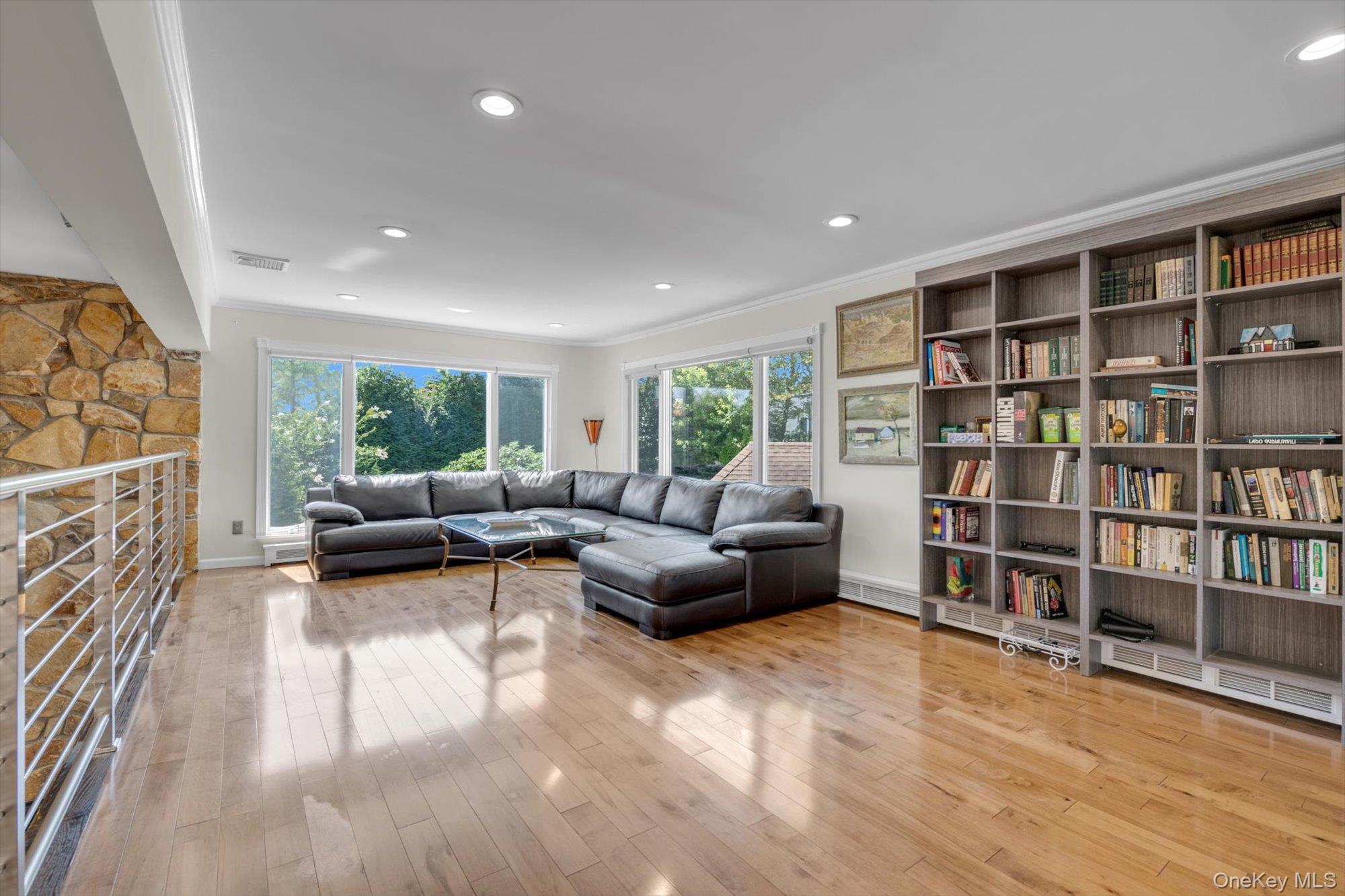 #17 photo, 10 Macy Drive, ナッソー郡 Hewlett Bay Park , NY 11557