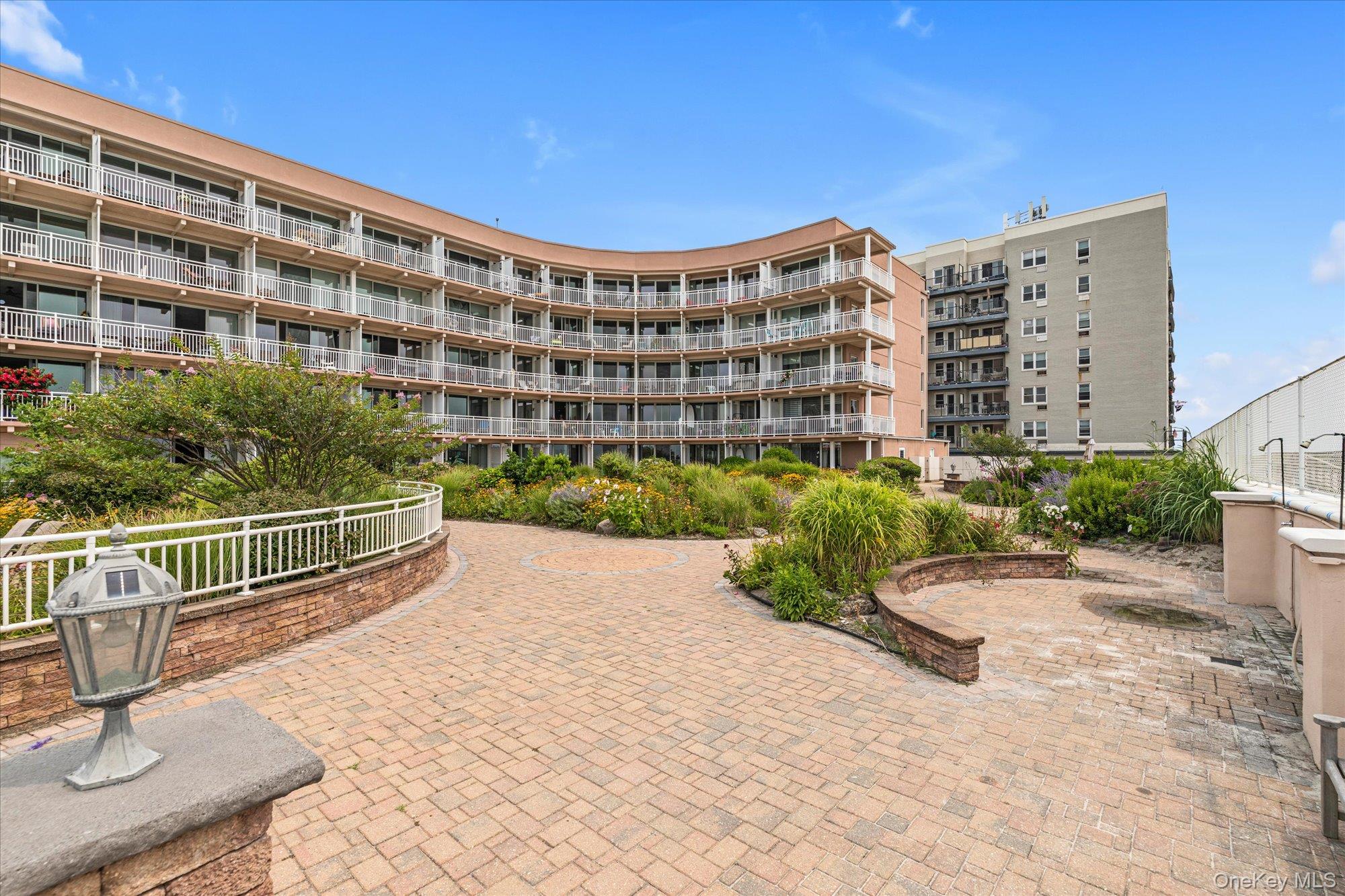 #15 photo, 830 Shore Road, ナッソー郡 Long Beach , NY 11561