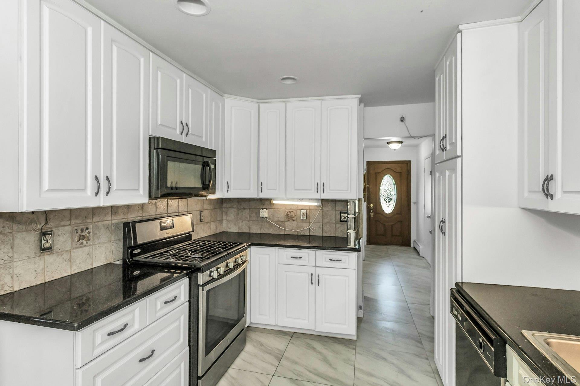 #10 photo, 58 Pasadena Drive, ナッソー郡 Plainview , NY 11803