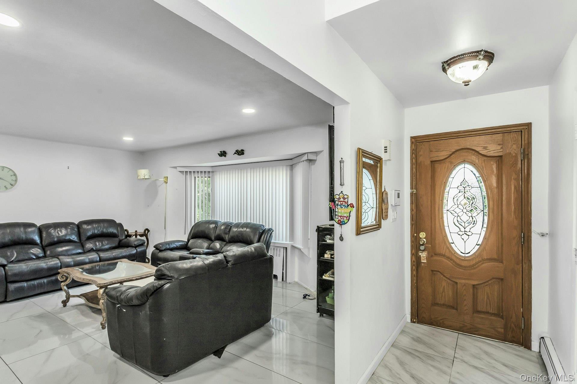 #3 photo, 58 Pasadena Drive, ナッソー郡 Plainview , NY 11803