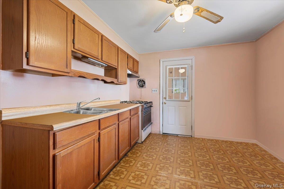 #12 photo, 9 Revere Avenue, ナッソー郡 Bethpage , NY 11714