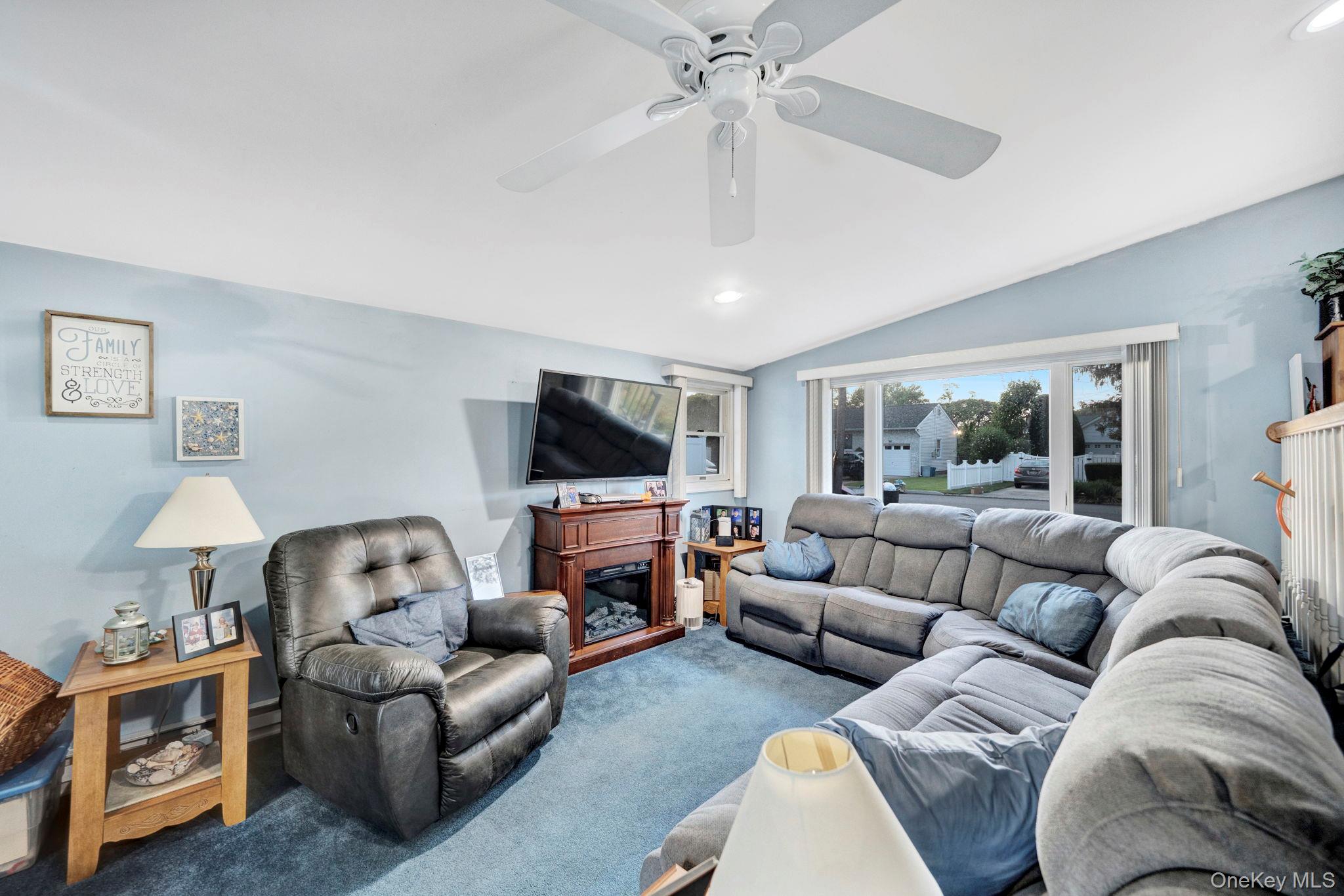 #5 photo, 64 Montgomery Avenue, サフォーク郡 West Babylon , NY 11704