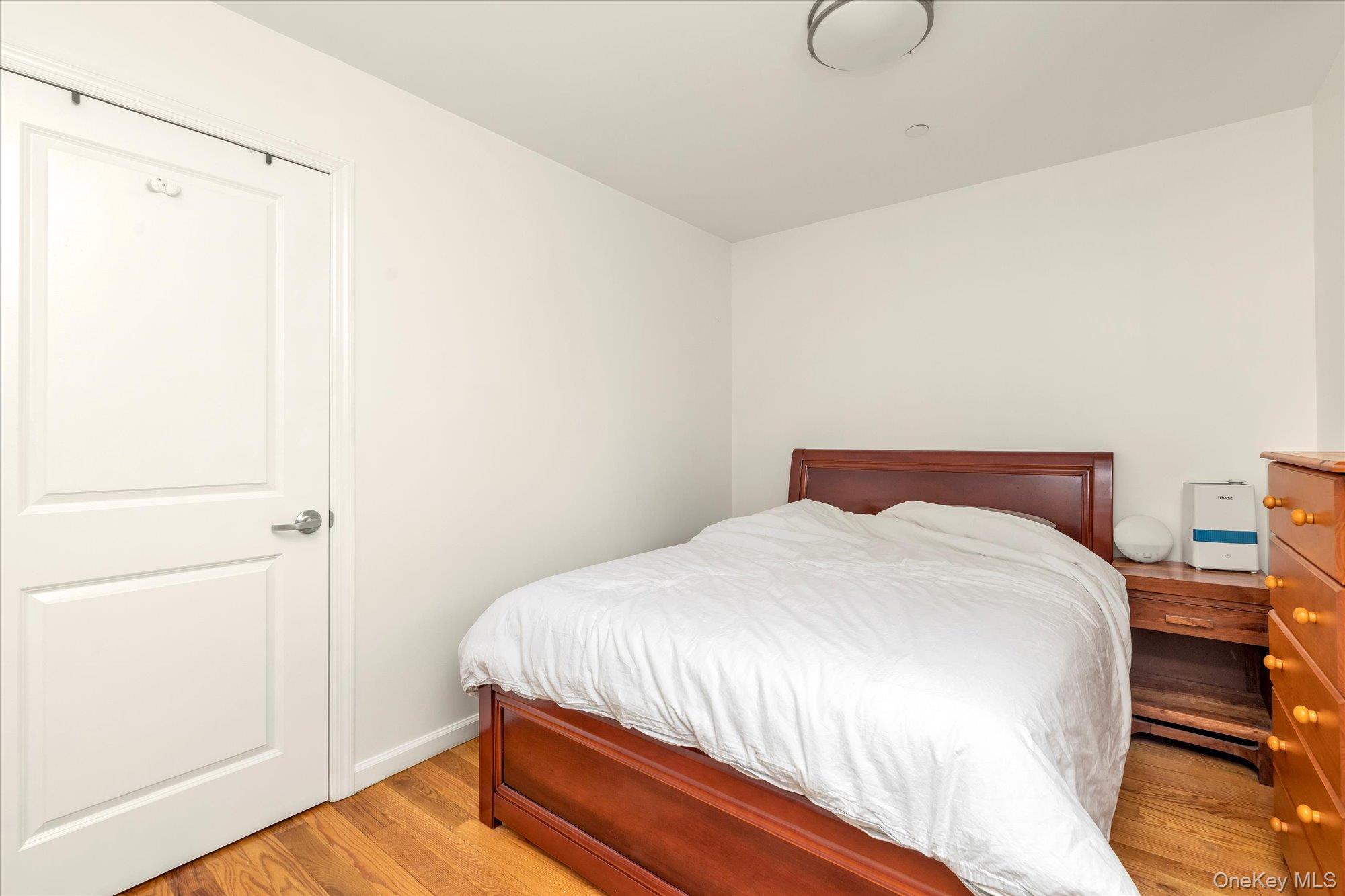 #11 photo, 40-38 194th Street, クイーンズ区 Bayside , NY 11358