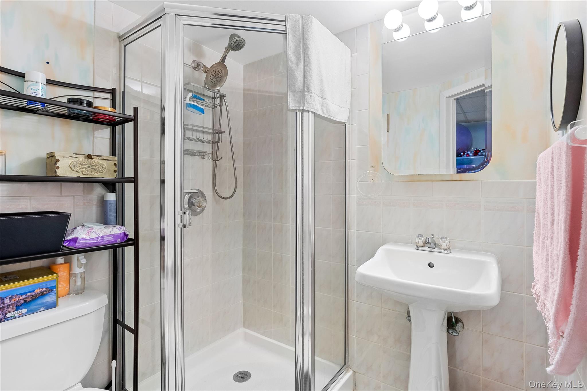 #20 photo, 214 Cypress Street, Massapequa Park , NY 11762