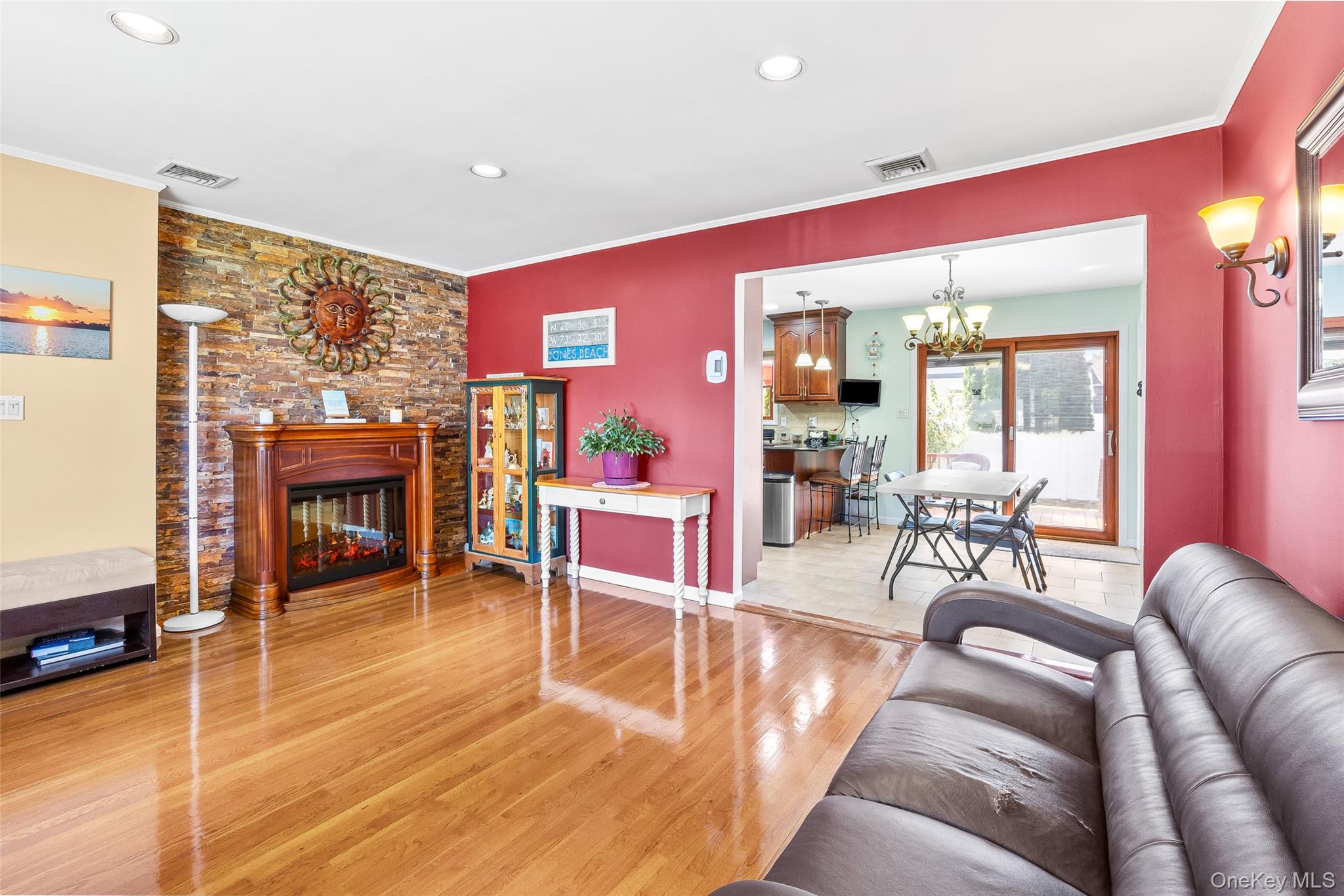 #4 photo, 214 Cypress Street, Massapequa Park , NY 11762