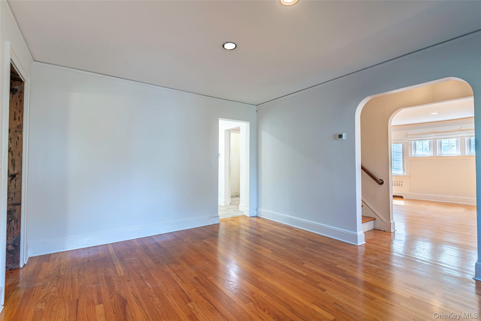 #9 photo, 11 4th Road, Great Neck , NY 11021