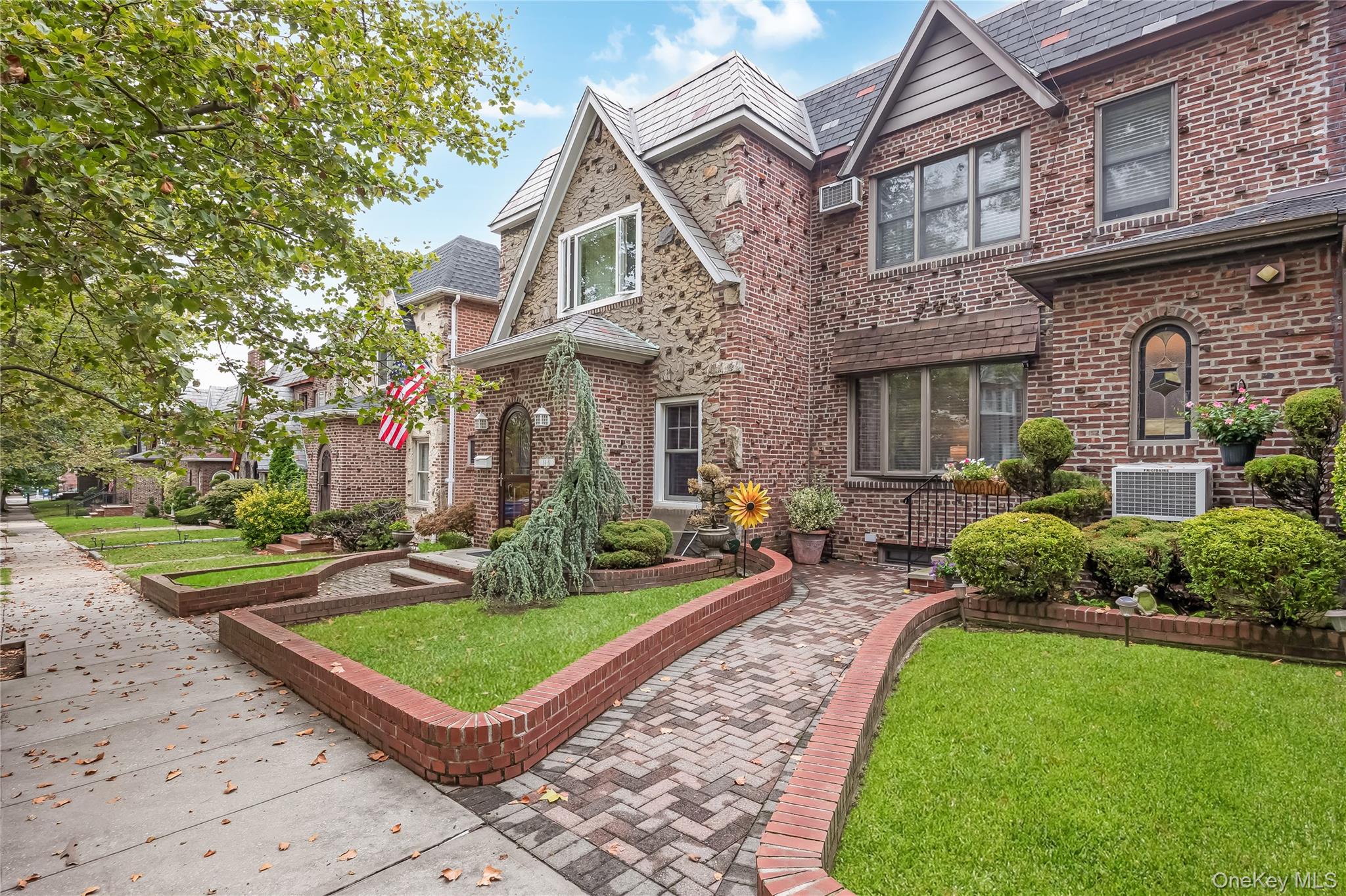 #2 photo, 64-83 83rd Place, Middle Village , NY 11379