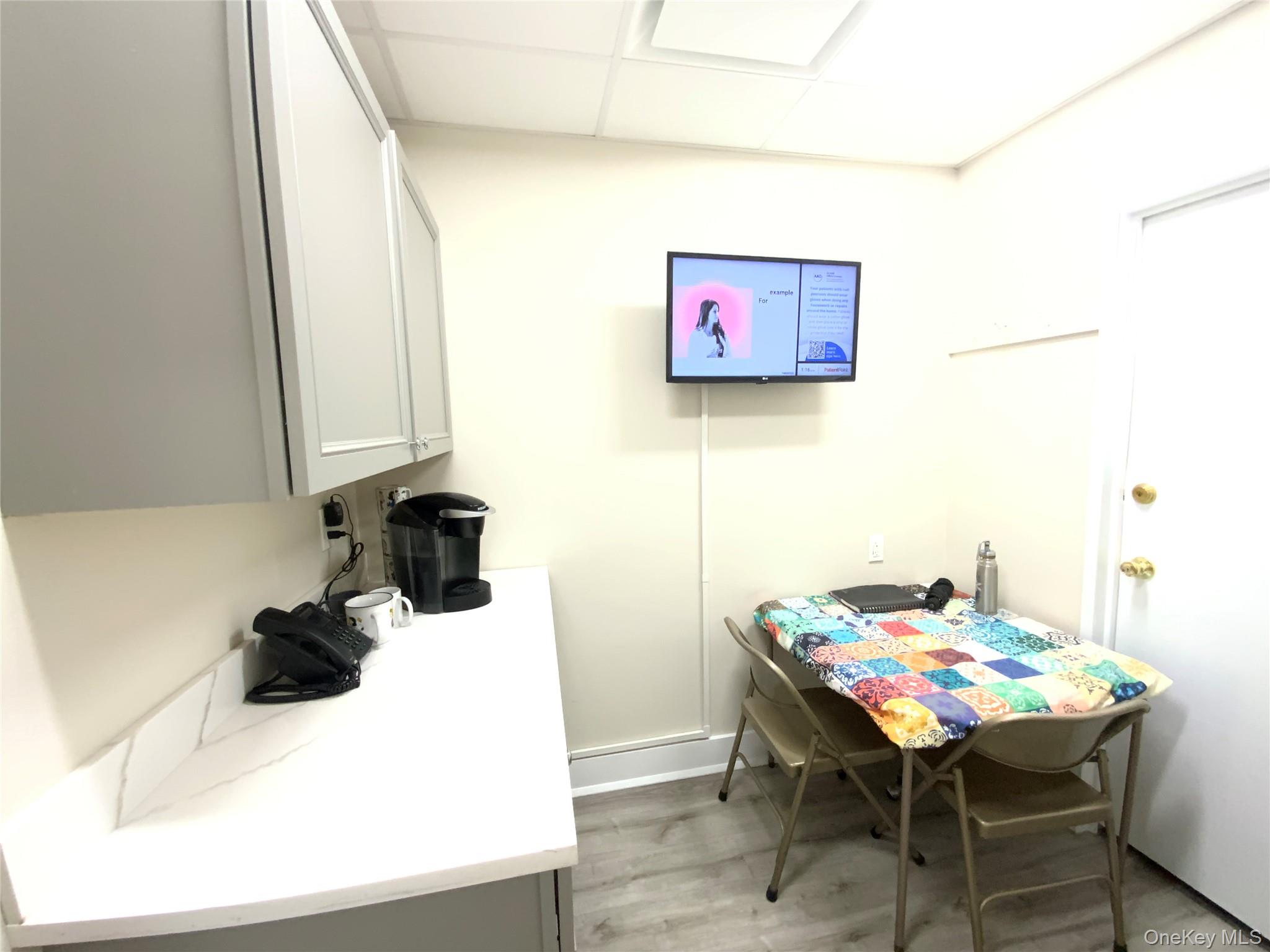 #10 photo, 26234 Grand Central Parkway, クイーンズ区 Floral Park , NY 11005