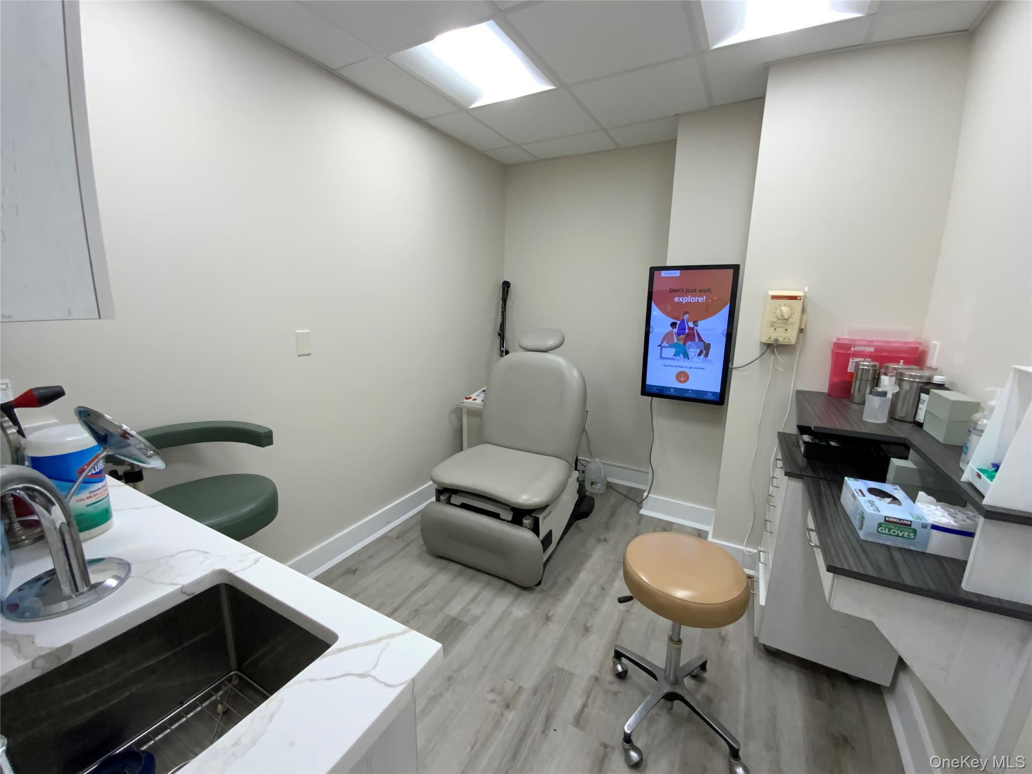 #6 photo, 26234 Grand Central Parkway, クイーンズ区 Floral Park , NY 11005