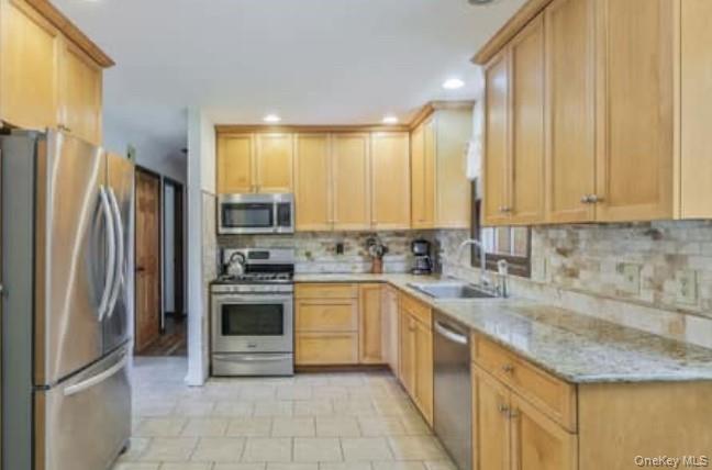 #10 photo, 295 Willow Terrace Lane, サフォーク郡 Orient , NY 11957