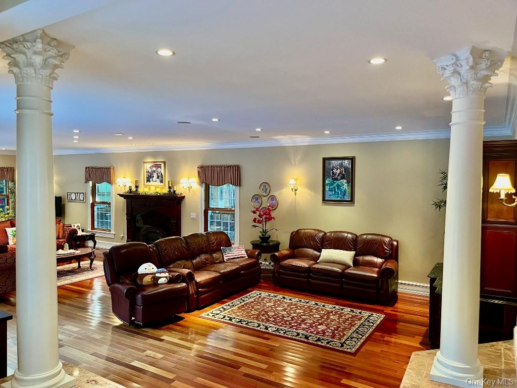 #12 photo, 48 River Heights Drive, Smithtown , NY 11787