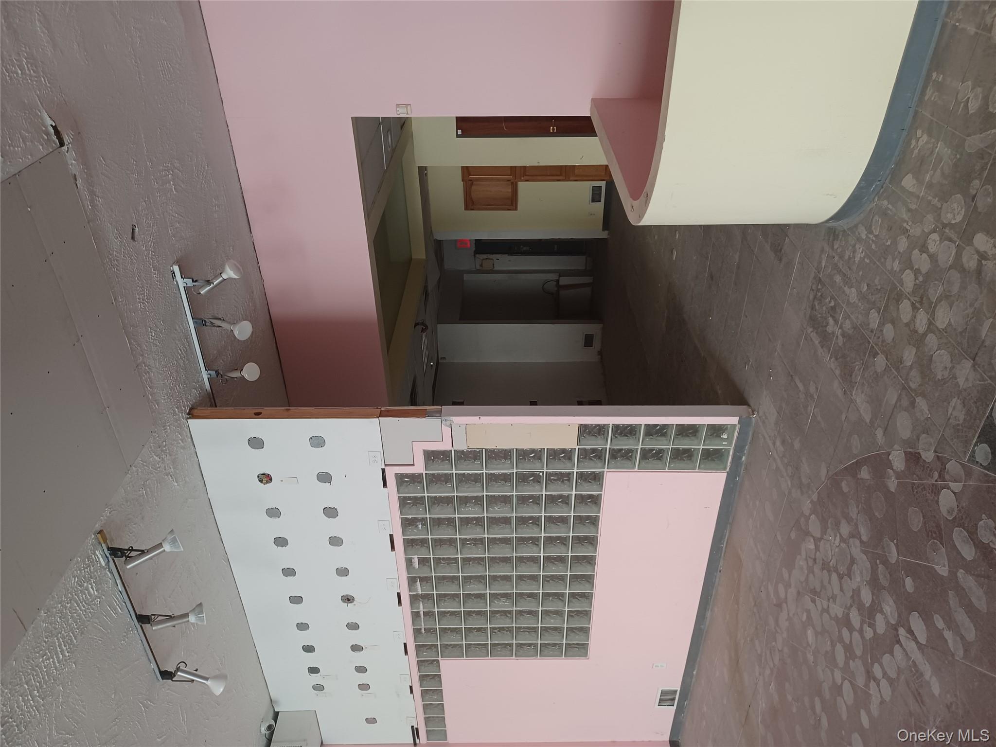 #2 photo, 180-02 Union Turnpike, クイーンズ区 Fresh Meadows , NY 11366