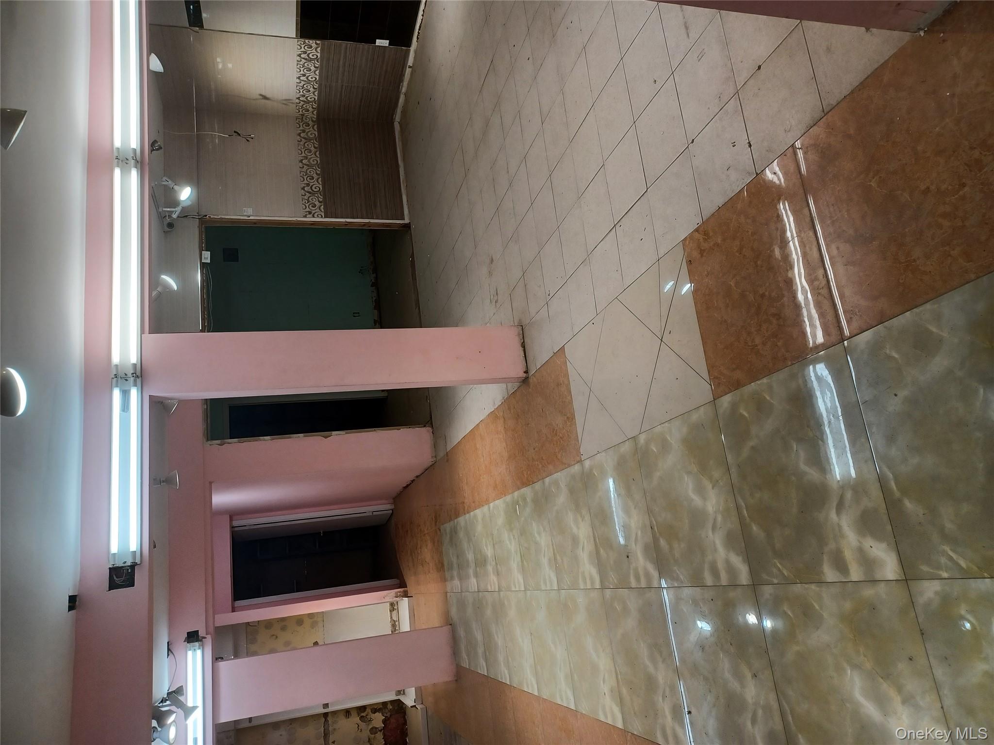 #3 photo, 180-02 Union Turnpike, クイーンズ区 Fresh Meadows , NY 11366