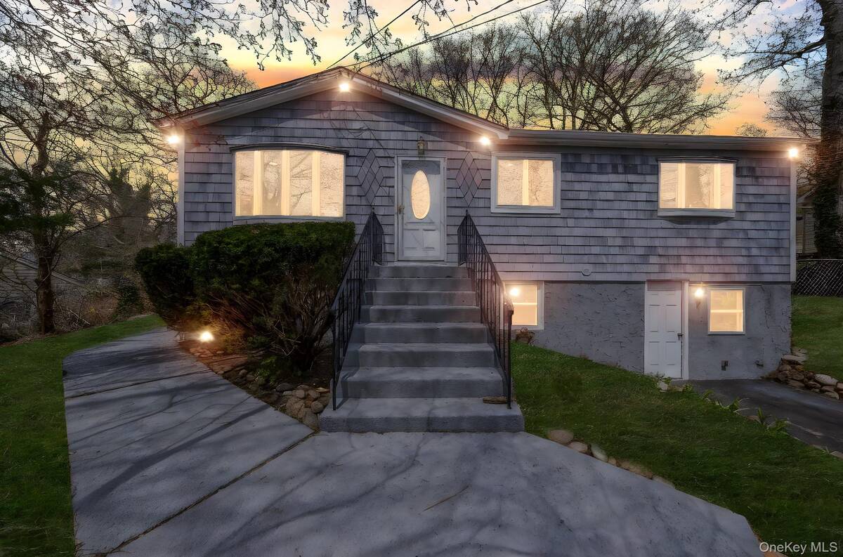 #1 photo, 21 Yucca Road, Rocky Point , NY 11778