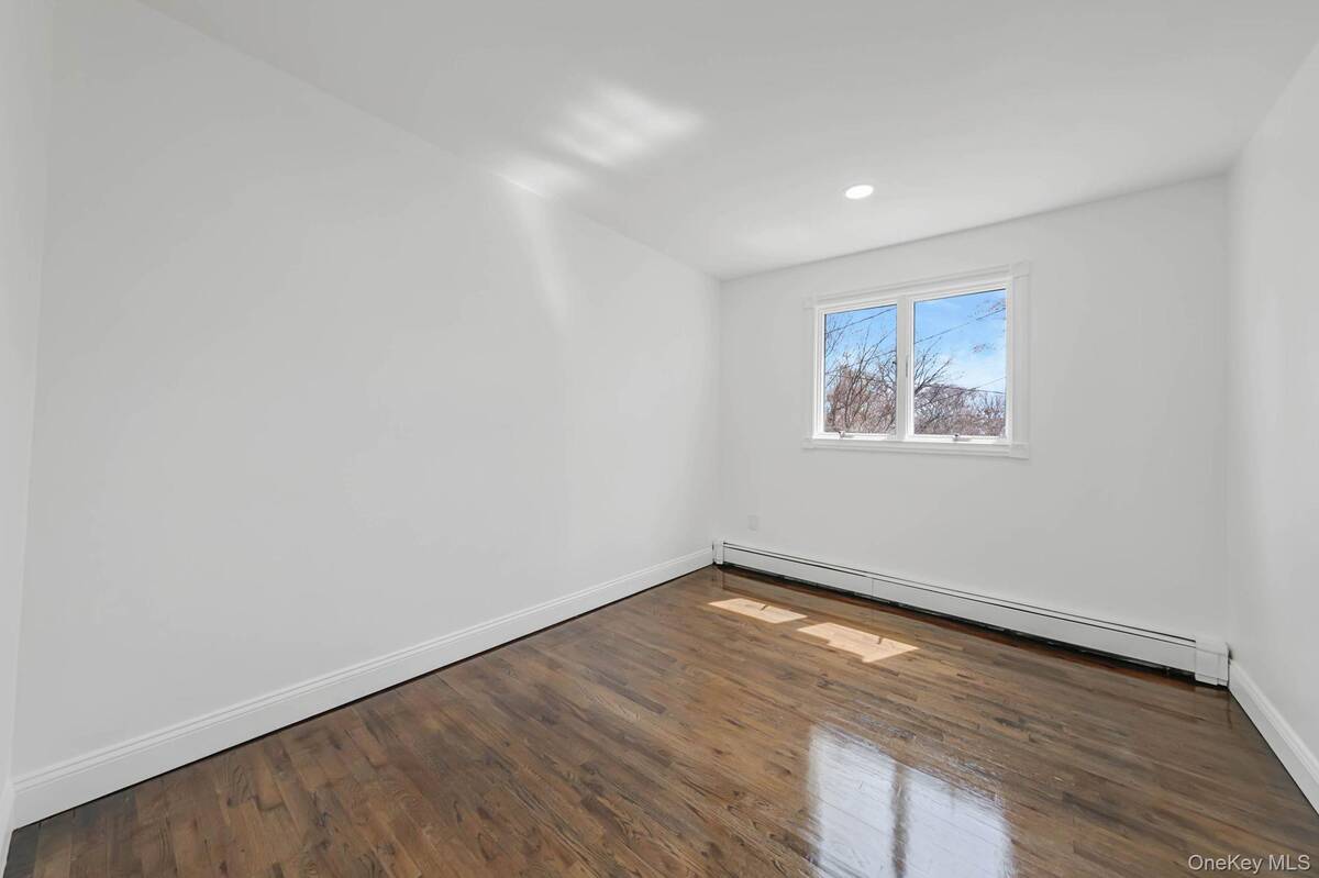 #27 photo, 21 Yucca Road, Rocky Point , NY 11778