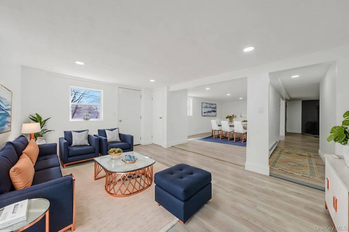 #40 photo, 21 Yucca Road, Rocky Point , NY 11778