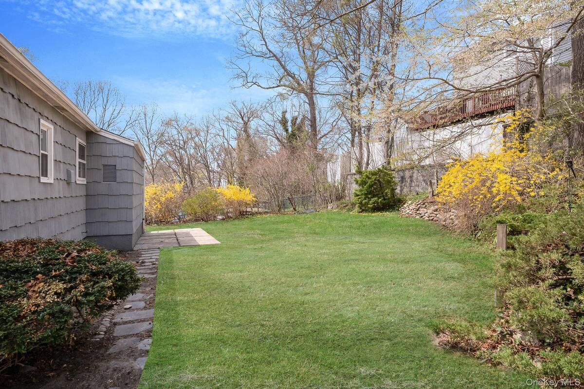 #47 photo, 21 Yucca Road, Rocky Point , NY 11778