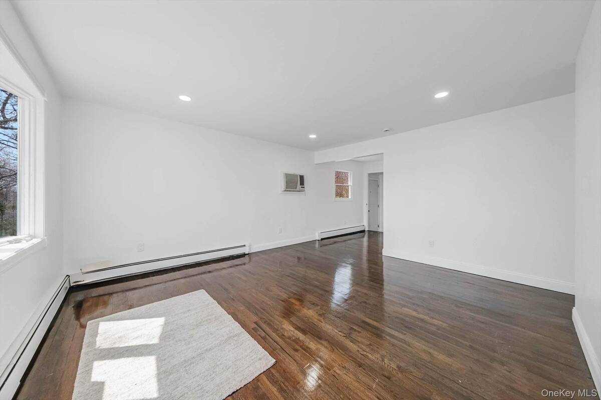 #9 photo, 21 Yucca Road, Rocky Point , NY 11778