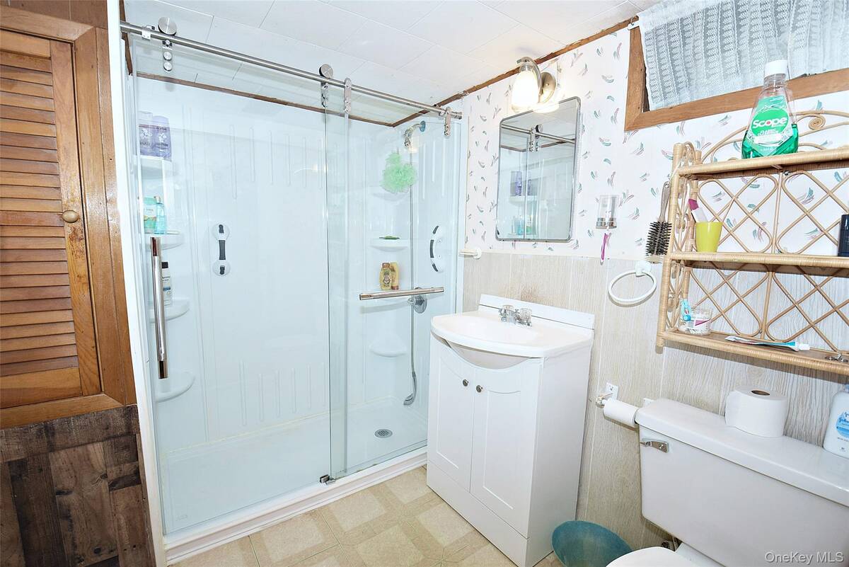 #23 photo, 42 Lauren Avenue, サフォーク郡 Dix Hills , NY 11746