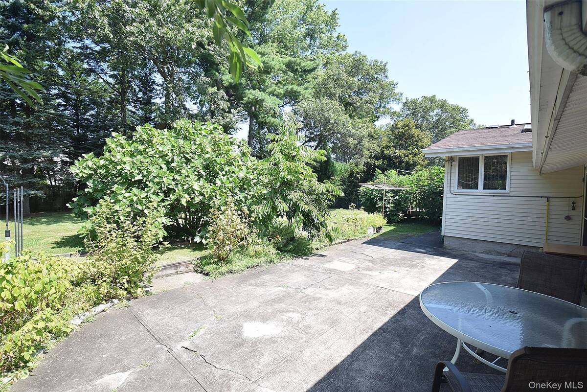 #27 photo, 42 Lauren Avenue, サフォーク郡 Dix Hills , NY 11746