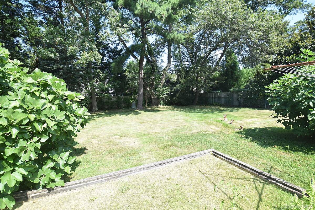 #28 photo, 42 Lauren Avenue, サフォーク郡 Dix Hills , NY 11746