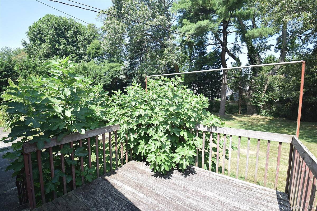 #32 photo, 42 Lauren Avenue, サフォーク郡 Dix Hills , NY 11746