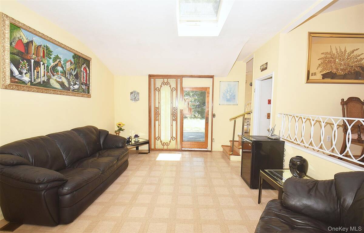 #8 photo, 42 Lauren Avenue, サフォーク郡 Dix Hills , NY 11746