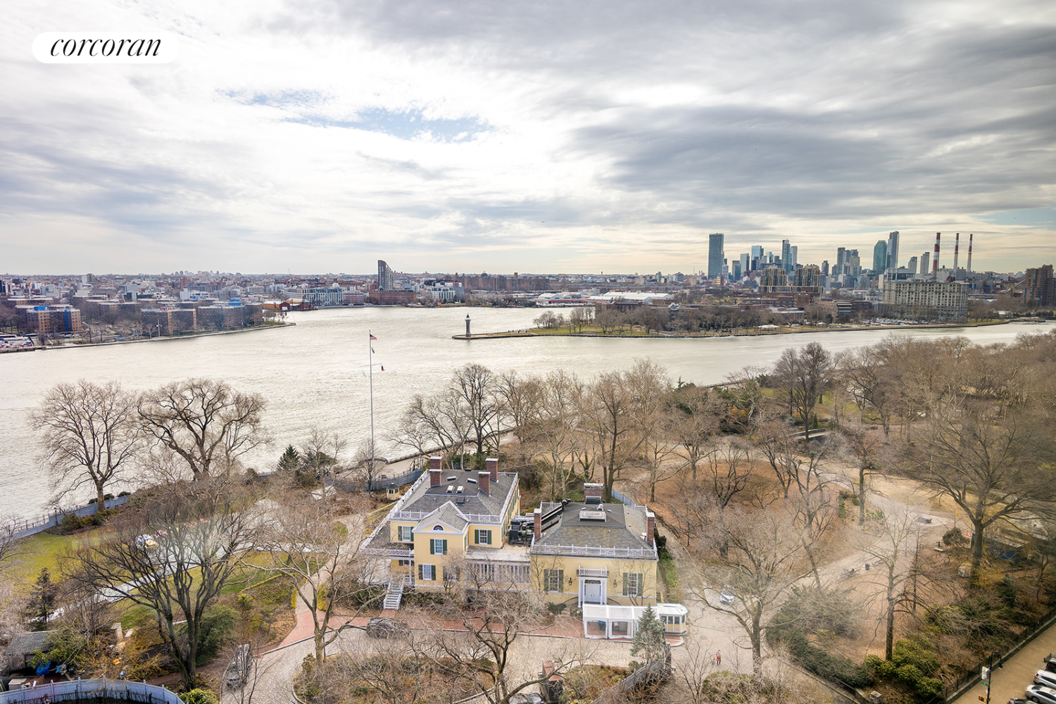 #1 photo, 180 E END Avenue, マンハッタン Yorkville , NY 10128