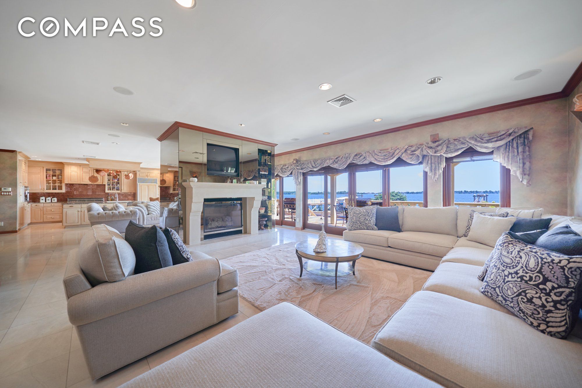 #12 photo, Bronx, ブロンクス区 Country Club , NY 10465