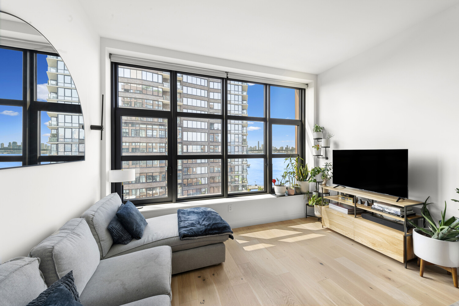 #1 photo, 29 HURON Street, Greenpoint , NY 11222