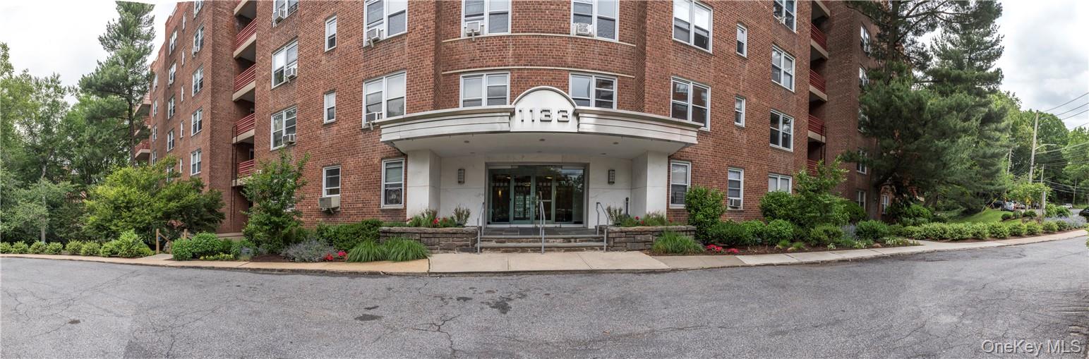 #17 photo, 1133 Midland Avenue, Bronxville , NY 10708