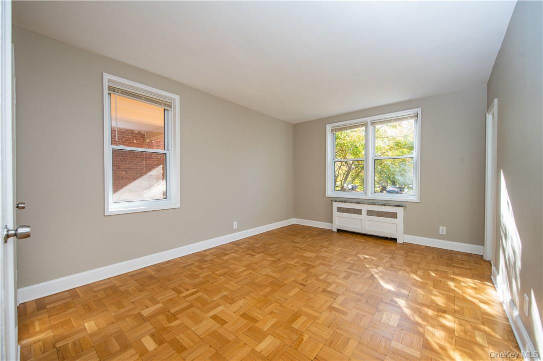 #9 photo, 1133 Midland Avenue, Bronxville , NY 10708