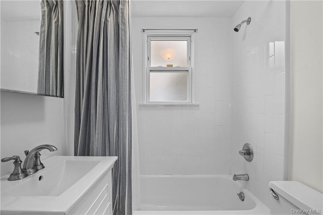 #12 photo, 216 S Poe Street, Hartsdale , NY 10530