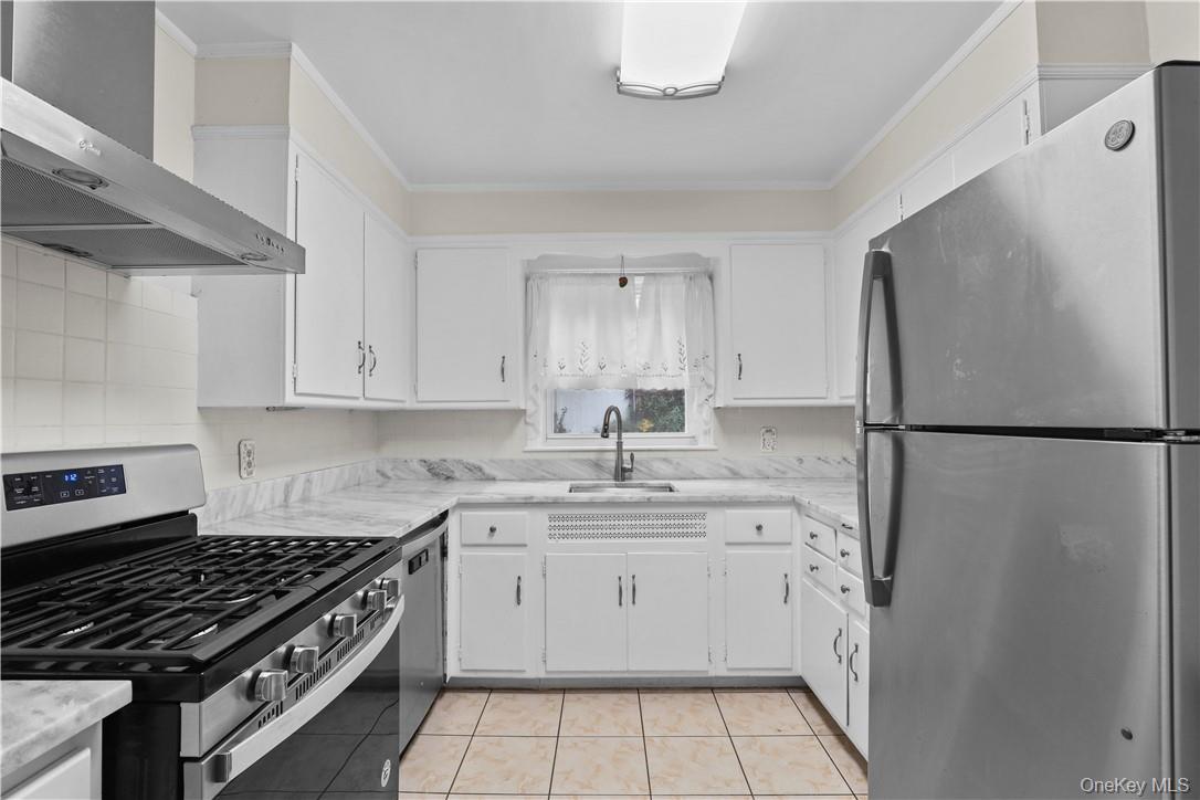 #8 photo, 216 S Poe Street, Hartsdale , NY 10530