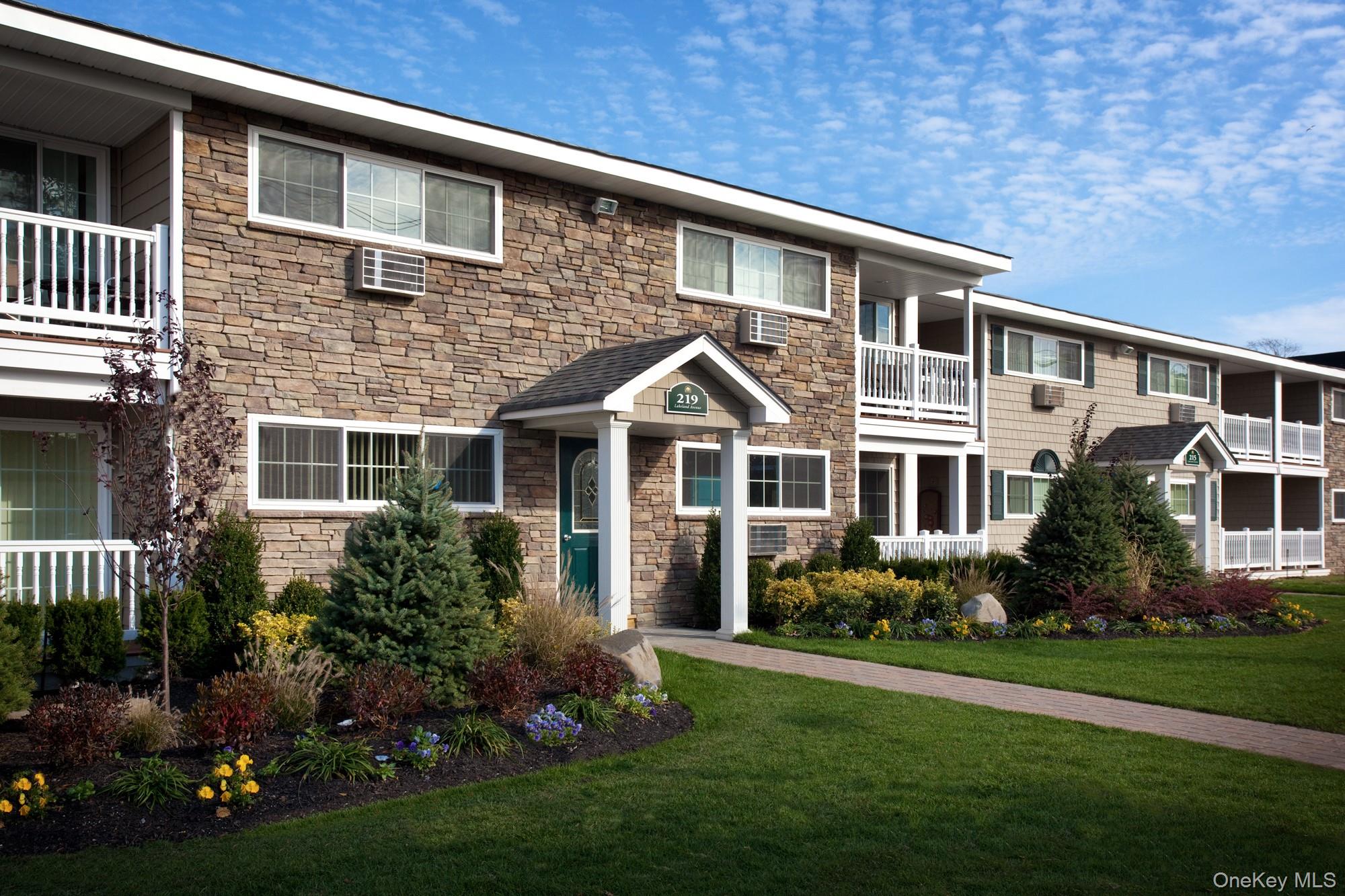 #1 photo, 68 Johnson Avenue, Sayville , NY 11782