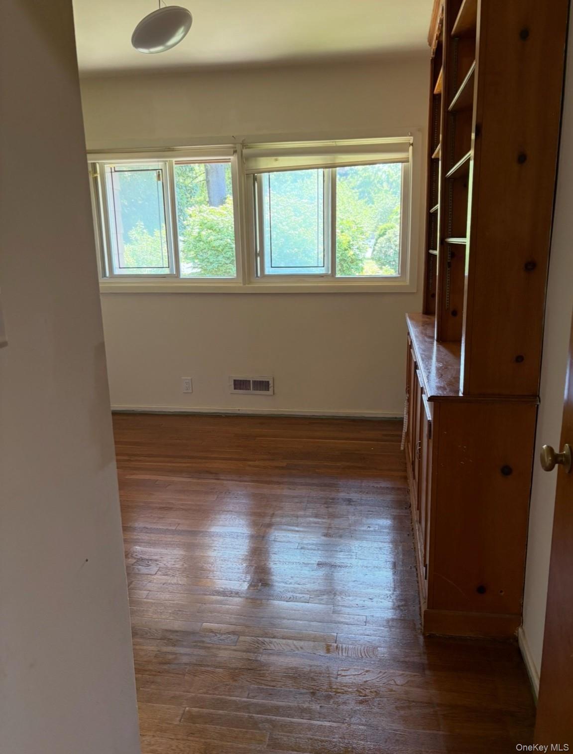 #9 photo, 1 Willowbrook Lane, Freeport , NY 11520