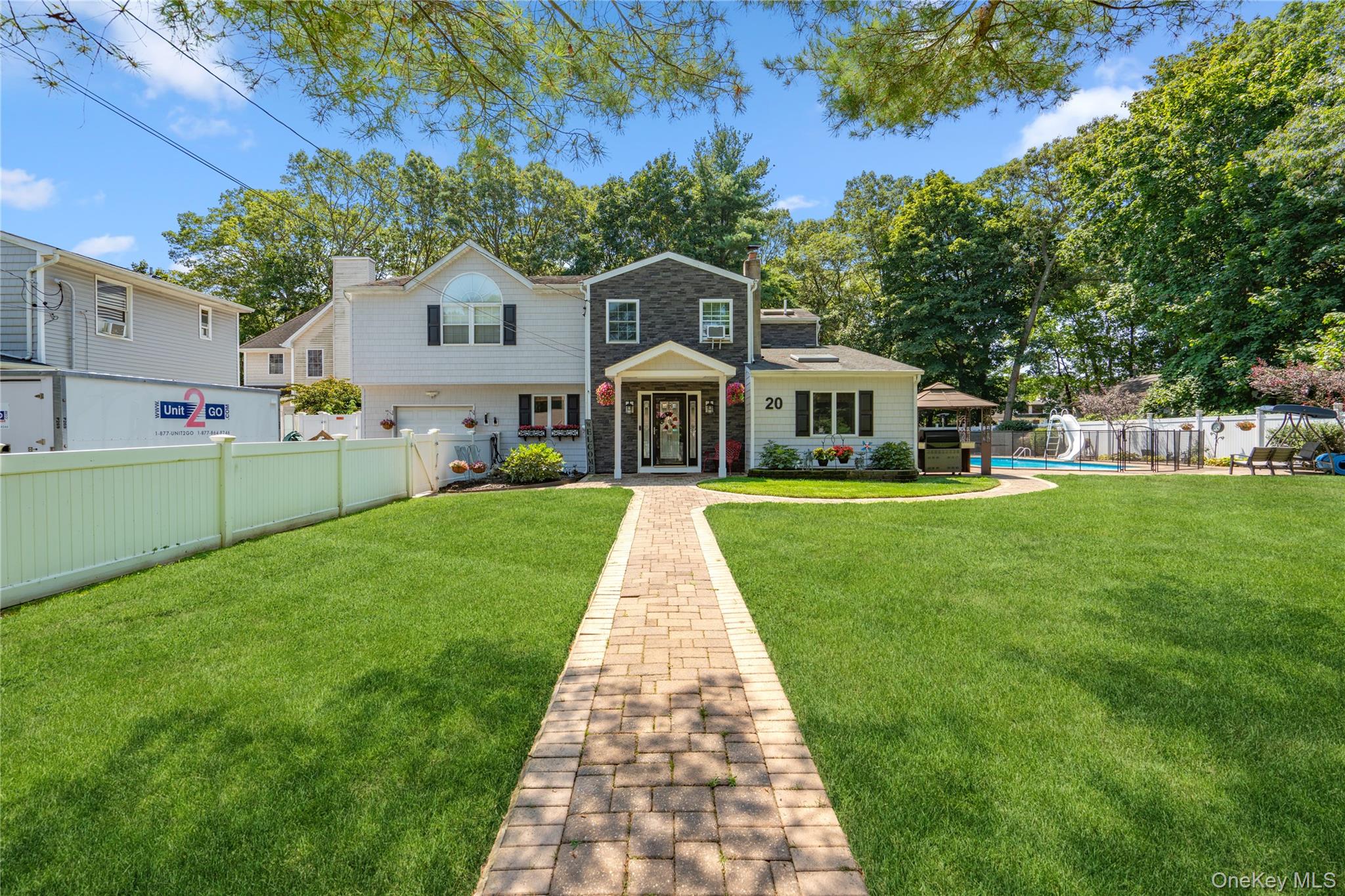 #1 photo, 20 Lyda Drive, 东长岛 Nesconset , NY 11767