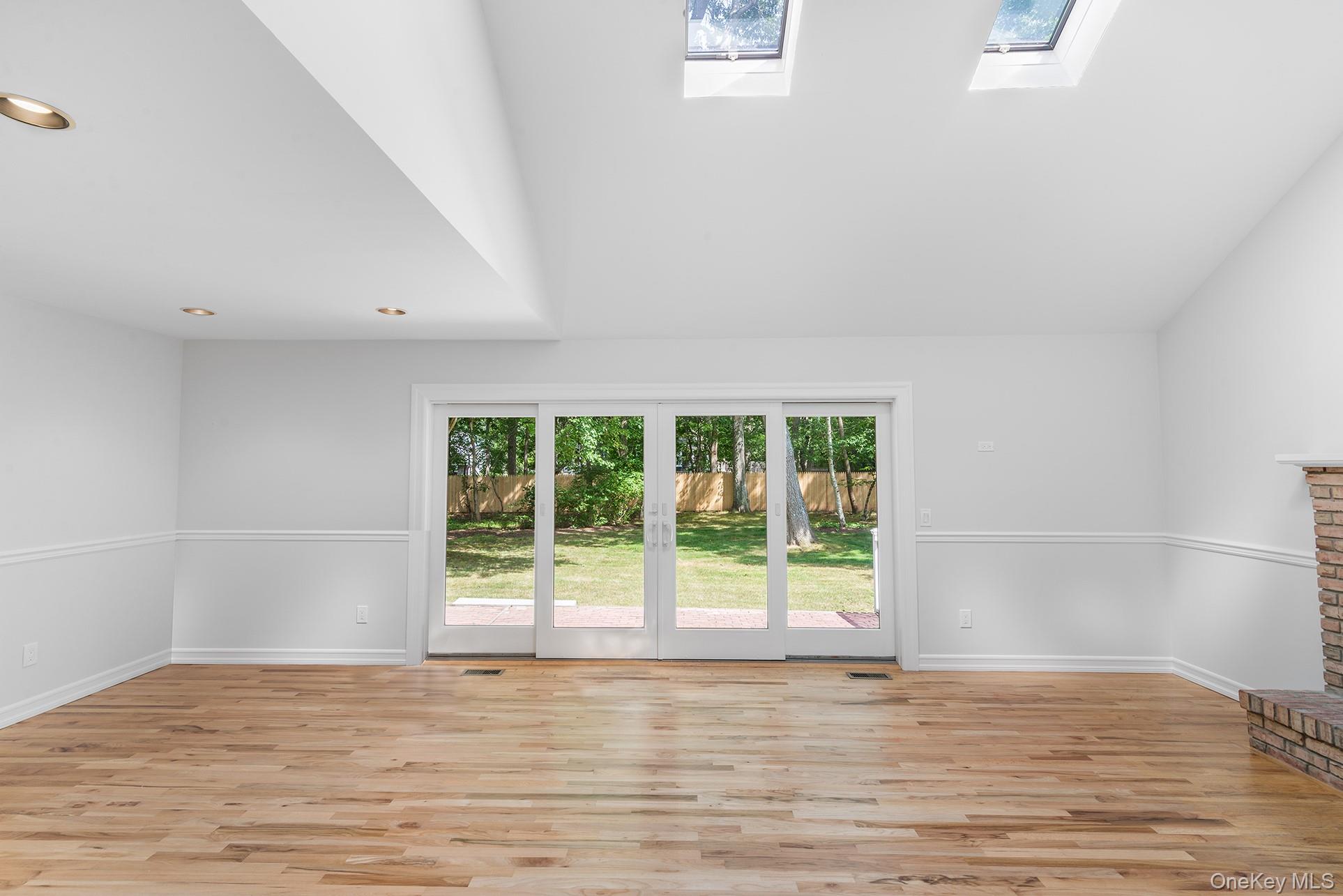 #6 photo, 138A Montauk Highway, サフォーク郡 Westhampton , NY 11977