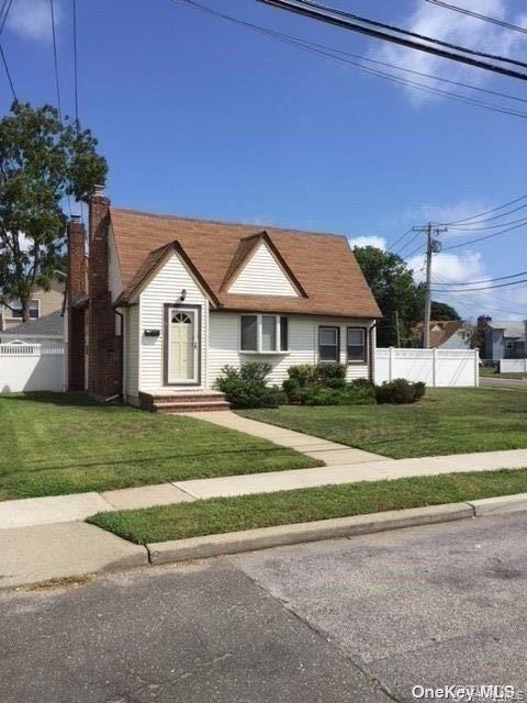 #1 photo, 23 Rosebud Avenue, ナッソー郡 Merrick , NY 11566