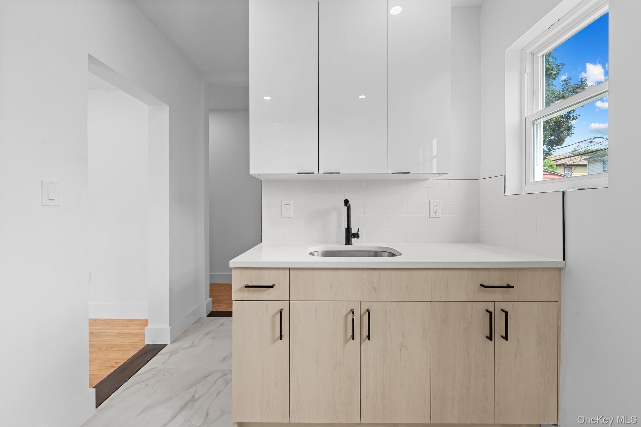 #4 photo, 8771 123rd Street, クイーンズ区 Richmond Hill , NY 11418