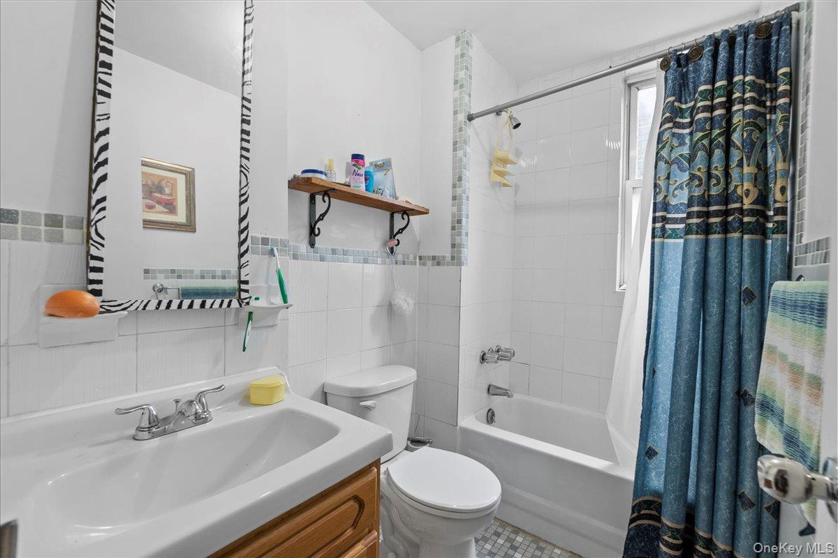 #11 photo, 560 E 189th Street, ブロンクス区 Bronx , NY 10458