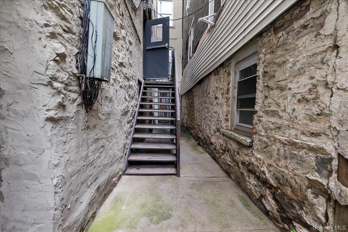 #15 photo, 560 E 189th Street, ブロンクス区 Bronx , NY 10458