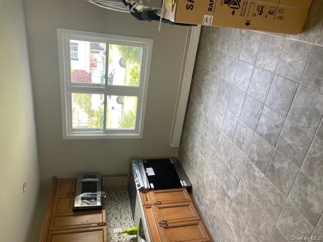 #4 photo, 2 Butler Lane, ナッソー郡 Levittown , NY 11756