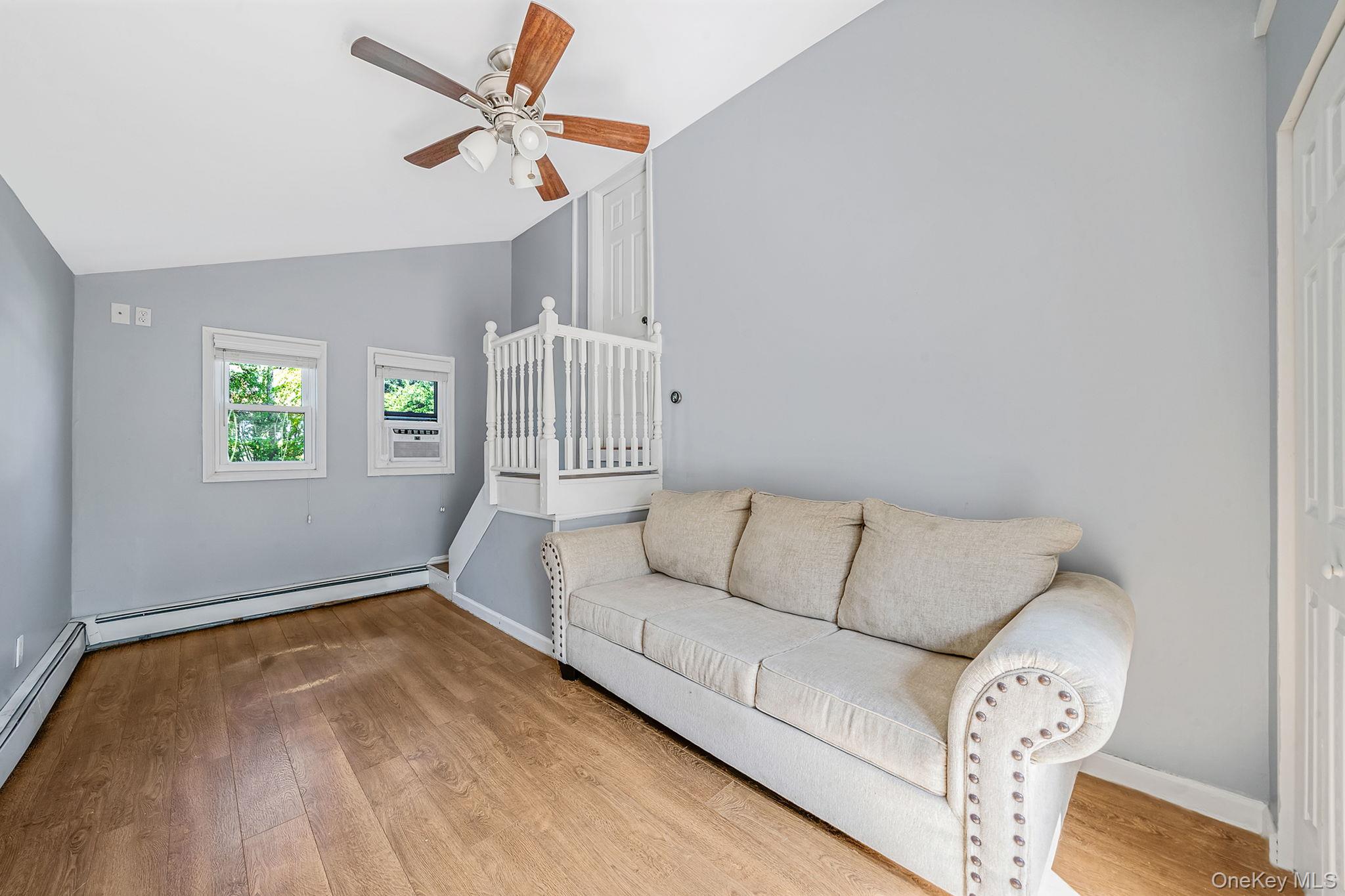 #11 photo, 301 Center Bay Drive, サフォーク郡 West Islip , NY 11795