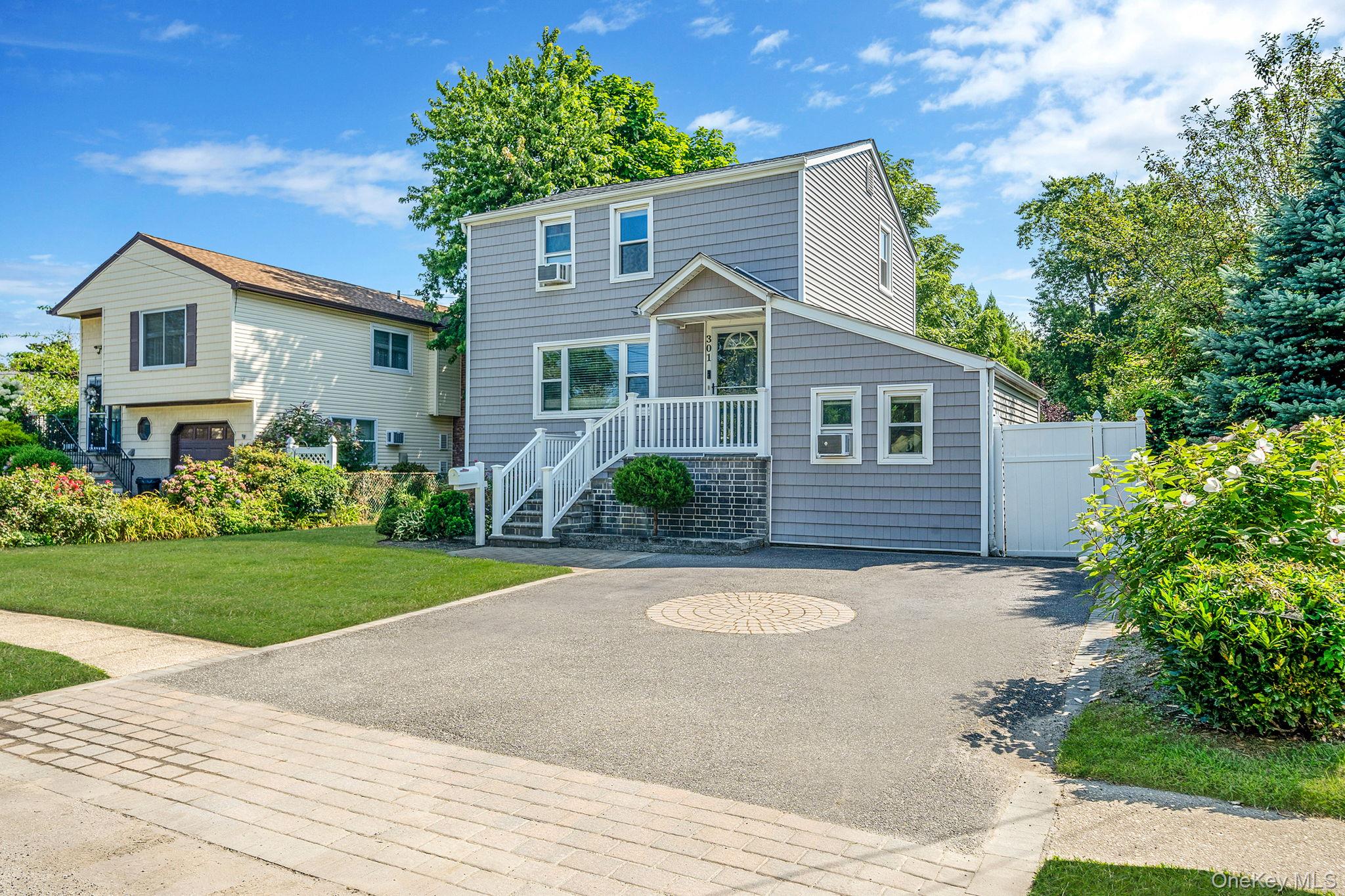 #2 photo, 301 Center Bay Drive, サフォーク郡 West Islip , NY 11795